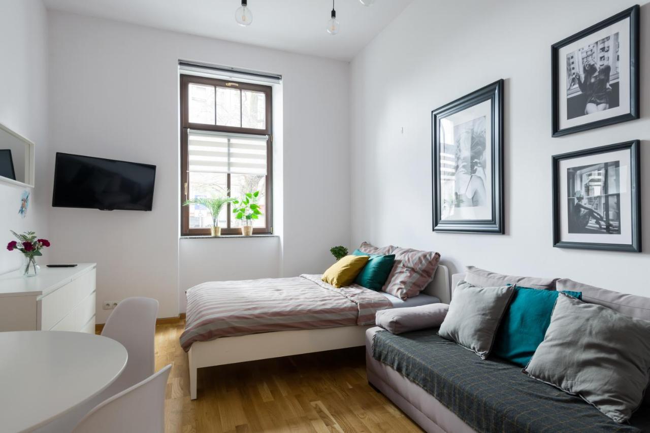 Uroczy apartament obok Opery i Dworca Głównego Cracovia Exterior foto