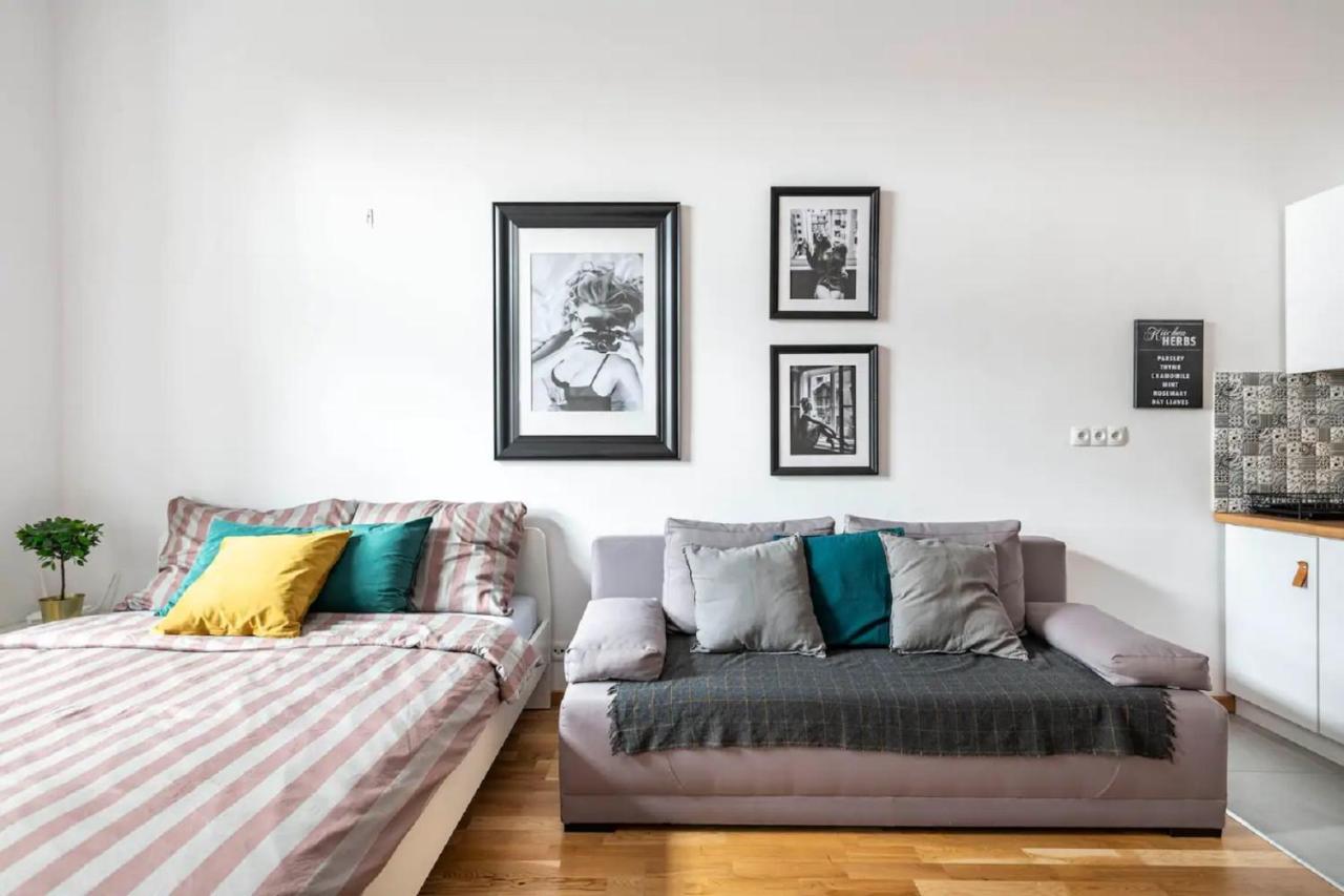 Uroczy apartament obok Opery i Dworca Głównego Cracovia Exterior foto