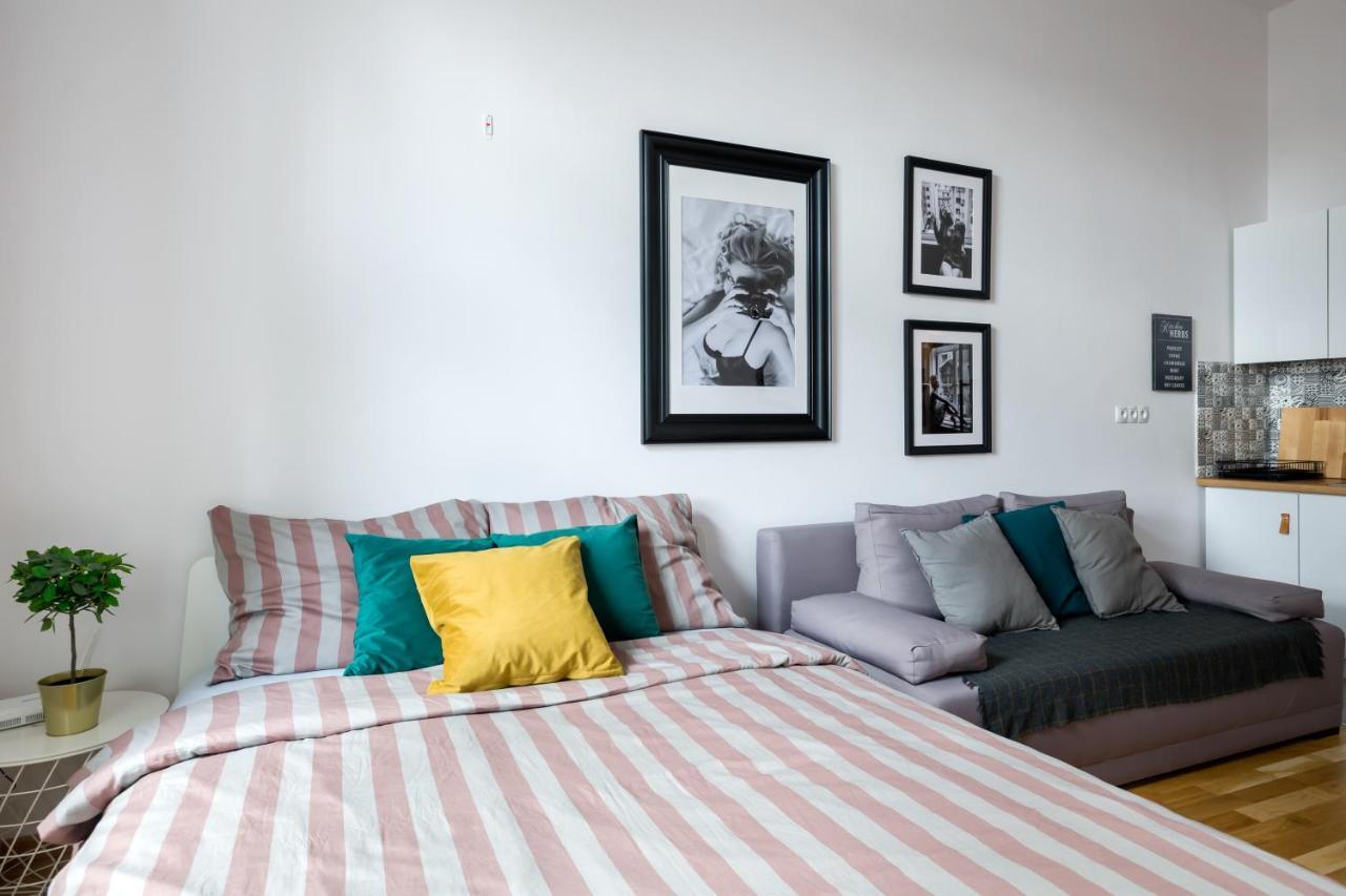 Uroczy apartament obok Opery i Dworca Głównego Cracovia Exterior foto
